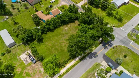 000 E 7th St, Lynn Haven, FL 32444 photo 5