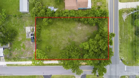 000 E 7th St, Lynn Haven, FL 32444 photo 2