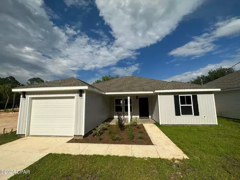 908 N Tracy St, Bonifay, FL 32425