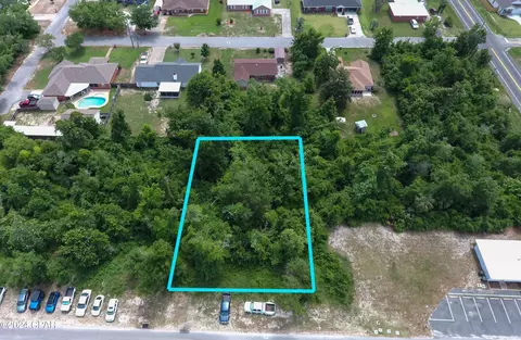 1315 Illinois Ave, Lynn Haven, FL 32444