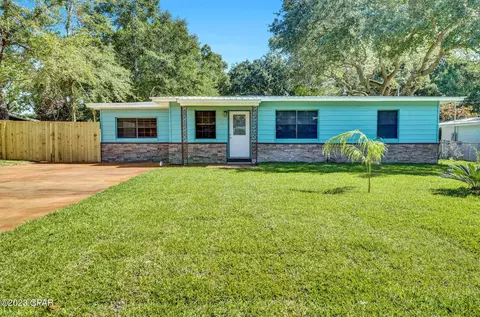 119 SW Fourth Ave, Fort Walton Beach, FL 32548