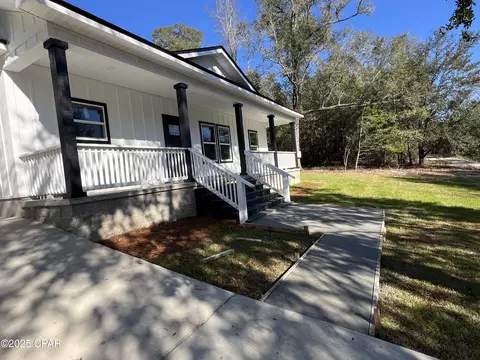 1364 Watts Ave, Chipley, FL 32428 photo 2