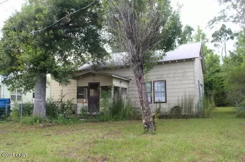 19788 SW South St, Blountstown, FL 32424