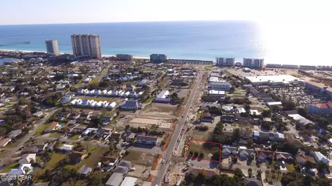 212 S Arnold Rd, Panama City Beach, FL 32413
