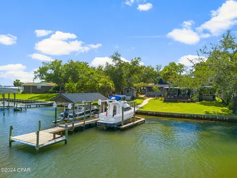 5210 Soule Dr, Panama City, FL 32404