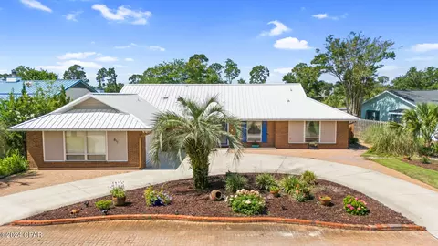 811 Dolphin Dr, Panama City, FL 32408