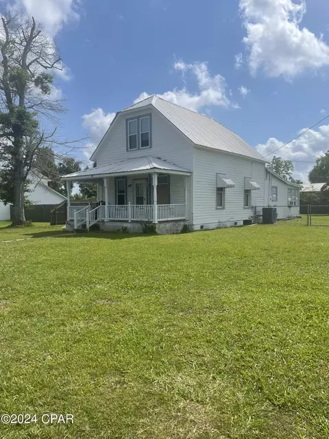 413 Michigan Ave, Lynn Haven, FL 32444