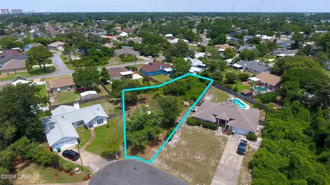 918 Laurel Oak Ln, Panama City Beach, FL 32408