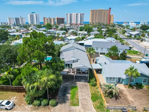 6621 S Lagoon Dr, Panama City, FL 32408