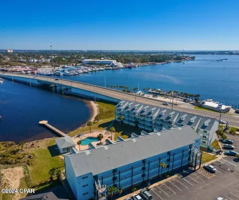 3600 Thomas Dr #D107, Panama City, FL 32408