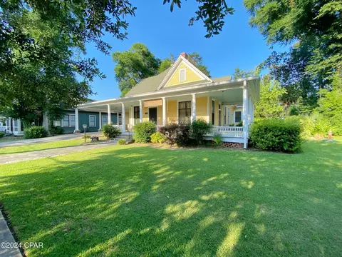 2928 Green St, Marianna, FL 32446