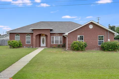 1309 Connecticut Ave, Lynn Haven, FL 32444