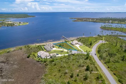 1004 Yachtsman Ct, Panama City, FL 32404