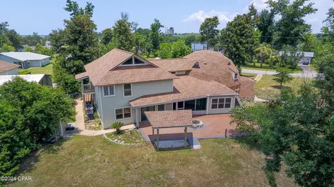 4724 S Lakewood Dr, Panama City, FL 32404