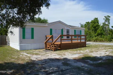 625 Live Oak Ln, Panama City, FL 32408