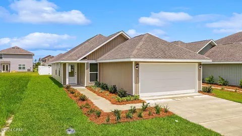 6575 Kettles St, Panama City, FL 32404