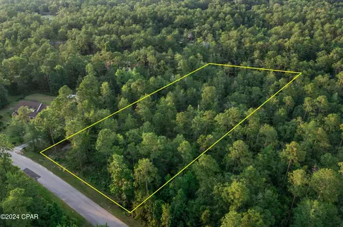 1174 Pine Bluff Dr, Chipley, FL 32428