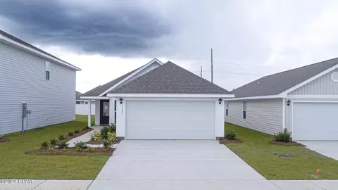 6587 Kettles St, Panama City, FL 32404