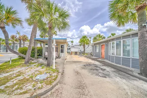 685 Sea Otter Dr, Panama City Beach, FL 32408