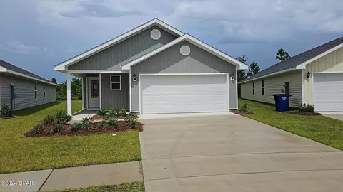 6654 Kettles St, Panama City, FL 32404