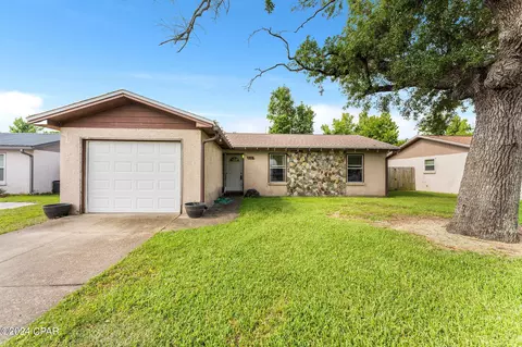5206 Tiffany Ln, Panama City, FL 32404