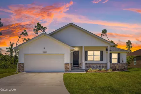 2640 E 39th St, Panama City, FL 32405