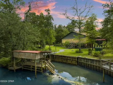 3103 Two Creek Blvd, Vernon, FL 32462