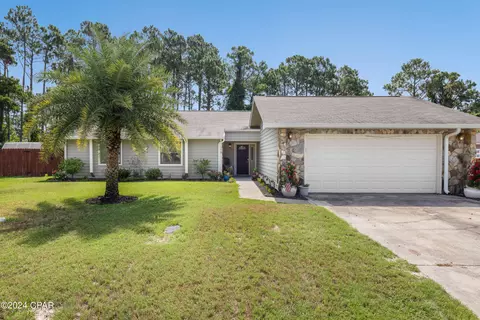150 Grand Lagoon Shores Dr, Panama City, FL 32408