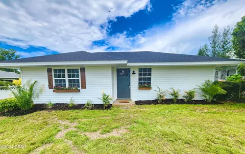 5362 10th St, Malone, FL 32445