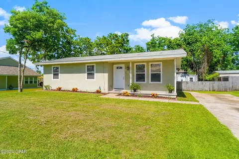 2318 Oakwood St, Panama City, FL 32408