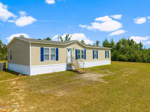 5912 Piza Cir, Youngstown, FL 32466