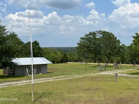 2828 Highview Trl, Chipley, FL 32428