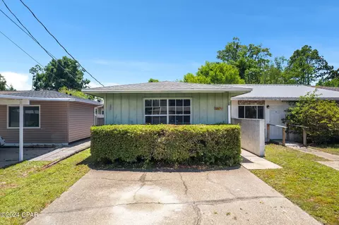 825 Bradford Cir, Lynn Haven, FL 32444