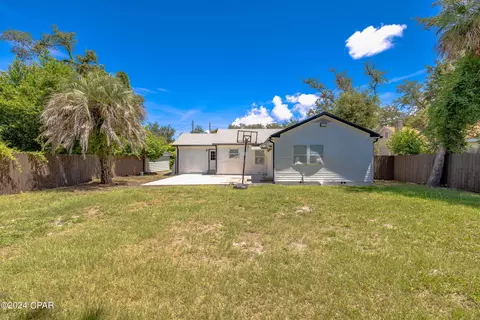 612 E 2nd St, Panama City, FL 32401