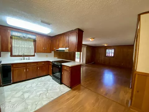 5383 9th St, Malone, FL 32445 photo 8