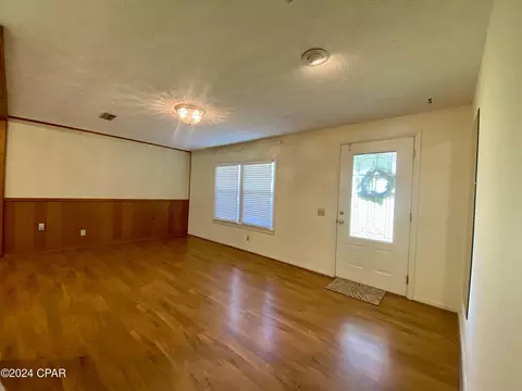 5383 9th St, Malone, FL 32445 photo 2