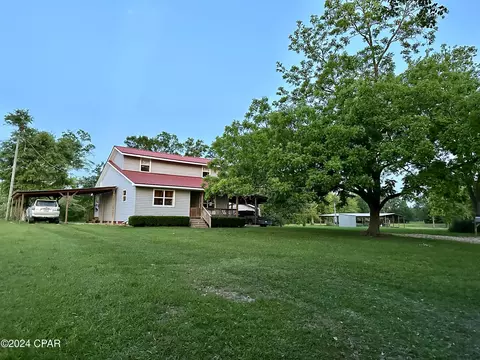 1298 Pumphrey Ln, Marianna, FL 32448