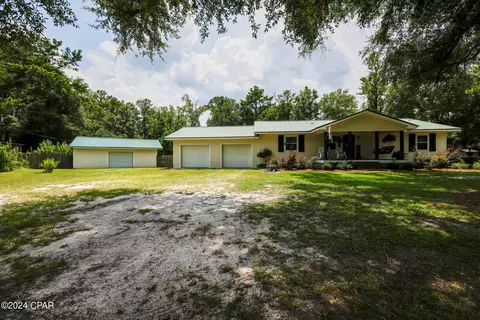 2060 Highway 179, Caryville, FL 32425