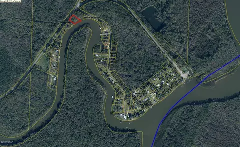 3372 Lake Grove Rd, Wewahitchka, FL 32465