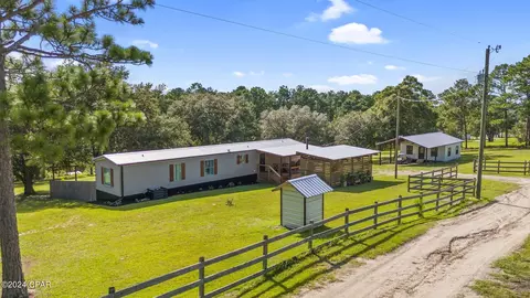 3402 Corgi Ln, Chipley, FL 32428
