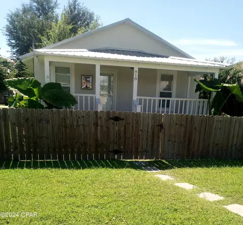 918 Virginia Ave, Lynn Haven, FL 32444