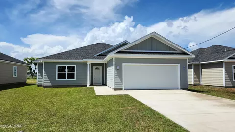 2817 E 16th St, Panama City, FL 32405