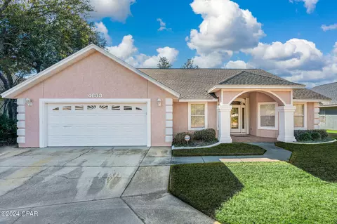 4633 Delwood Park Blvd, Panama City Beach, FL 32408