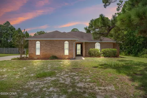 1939 Sunrise Dr, Navarre, FL 32566
