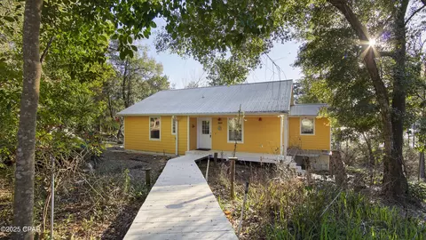 3243 Quail Ridge Dr, Chipley, FL 32428