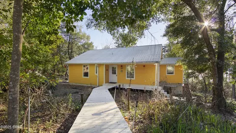 3243 Quail Ridge Dr, Chipley, FL 32428