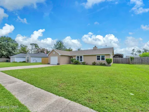 2007 Pattho Ln, Lynn Haven, FL 32444