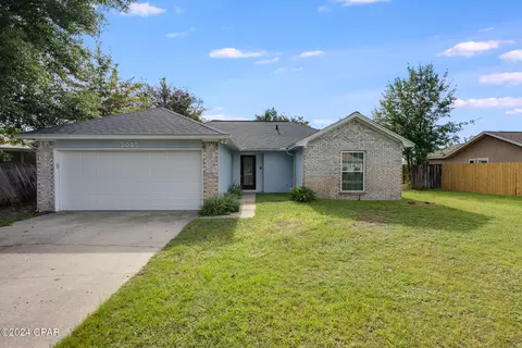2005 Pattho Ln, Lynn Haven, FL 32444