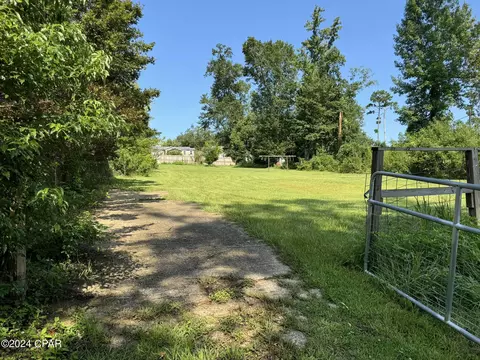 700 Pine Ave, Chattahoochee, FL 32324