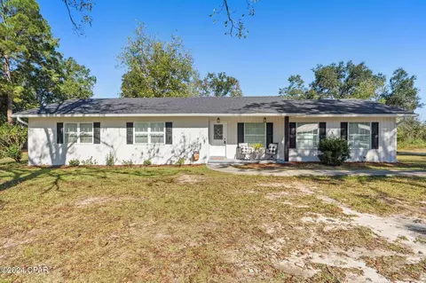 1390 Forrest Ave, Chipley, FL 32428